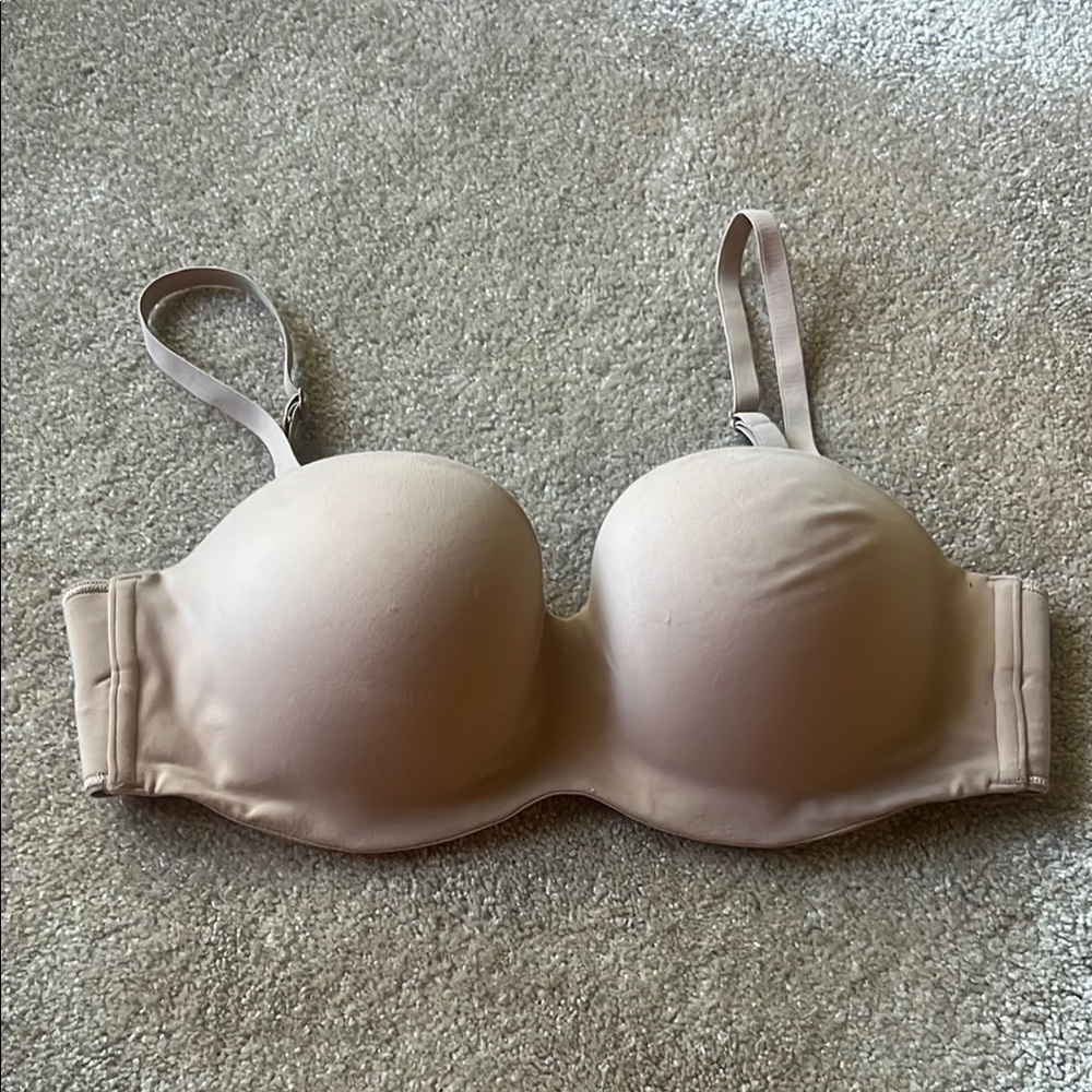 Victoria's Secret nude strapless Bra with Underwire Support